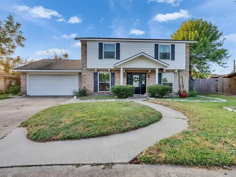 925 N Amy Drive Deer Park TX 77536