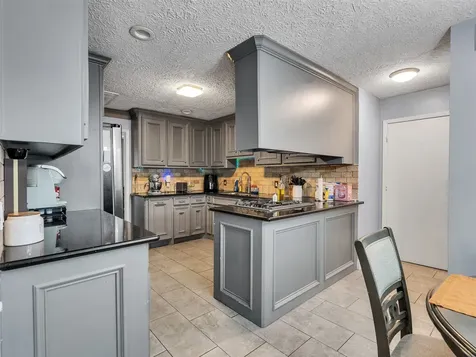 925 N Amy Drive Deer Park TX 77536