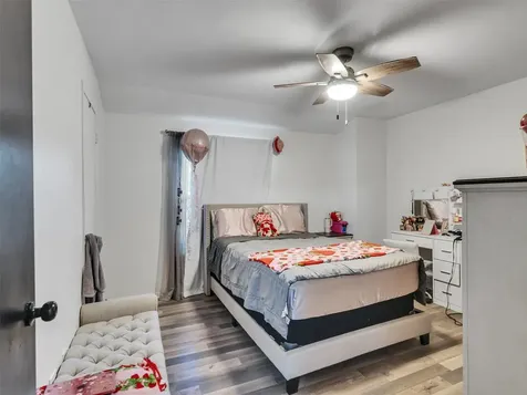 925 N Amy Drive Deer Park TX 77536