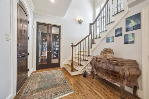 24 Hackberry Lane B Houston TX 77027