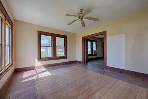 820 W Fairwinds Street Hallettsville TX 77964