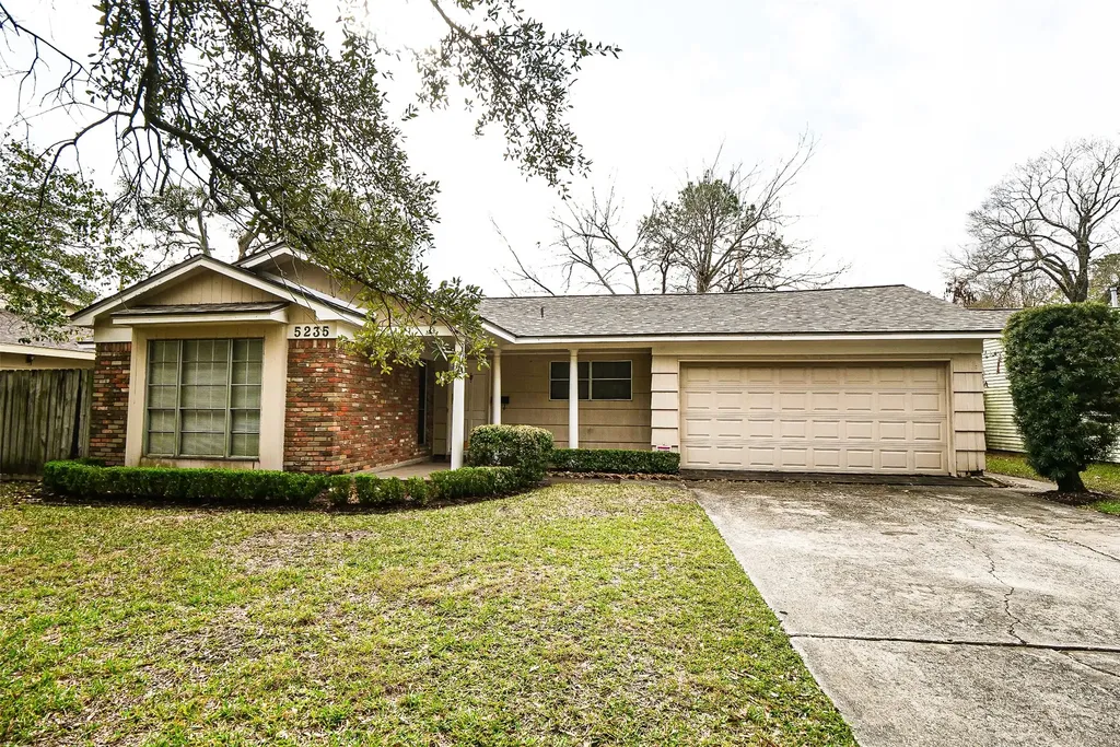 5235 Beechnut Street Houston TX 77096