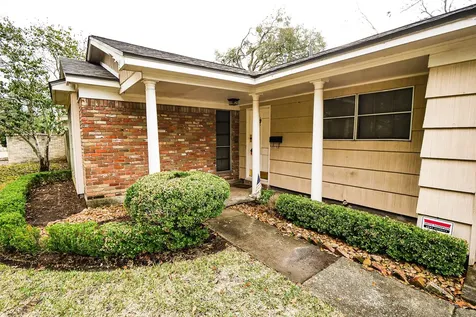 5235 Beechnut Street Houston TX 77096