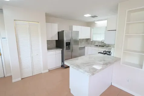 5235 Beechnut Street Houston TX 77096