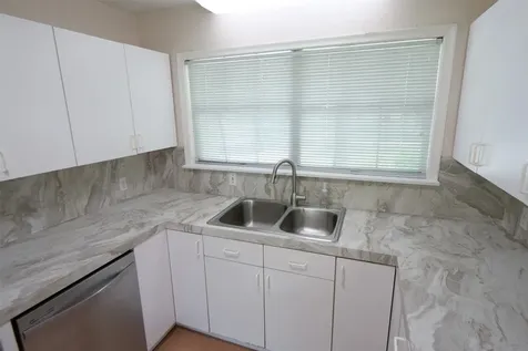 5235 Beechnut Street Houston TX 77096