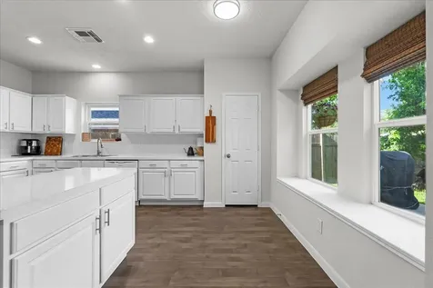 514 Welford Lane Highlands TX 77562
