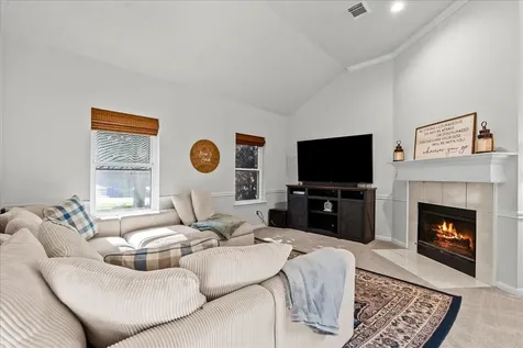 514 Welford Lane Highlands TX 77562