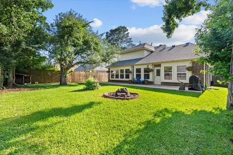 514 Welford Lane Highlands TX 77562