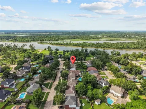 514 Welford Lane Highlands TX 77562