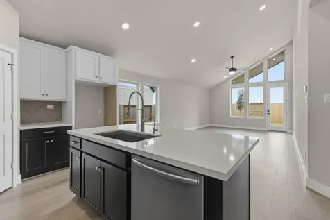 5210 Getty Lane Iowa Colony TX 77583