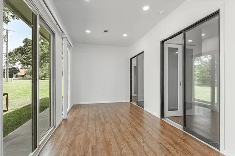 20 Coolcrest Drive Point Blank TX 77364