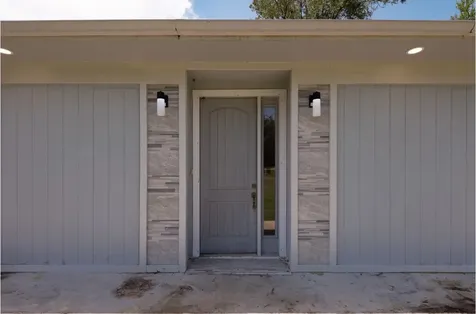 20 Coolcrest Drive Point Blank TX 77364