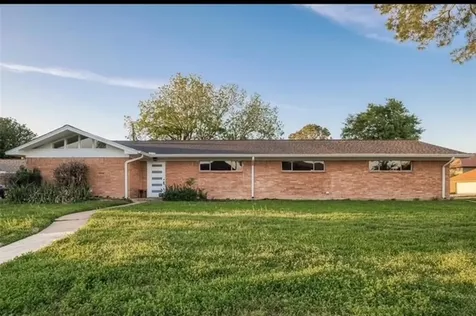 4800 Country Club View Baytown TX 77521