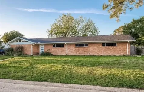 4800 Country Club View Baytown TX 77521