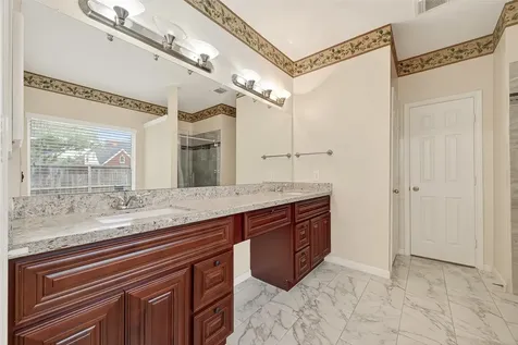 5907 Indian Hills Lane Sugar Land TX 77479