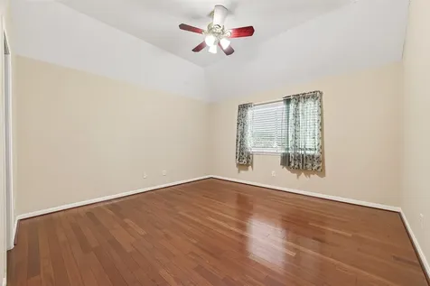 5907 Indian Hills Lane Sugar Land TX 77479