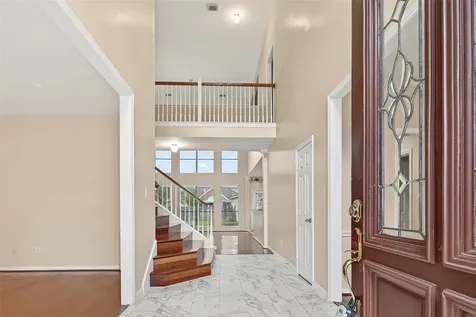 5907 Indian Hills Lane Sugar Land TX 77479