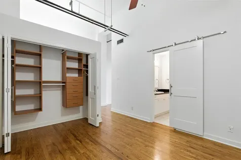 915 Franklin Street 2i Houston TX 77002