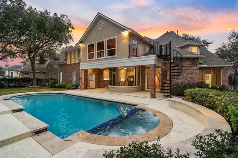 7322 Greatwood Lake Drive Sugar Land TX 77479