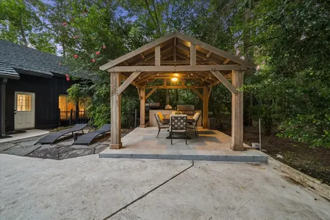 2411 Oakbank Drive Kingwood TX 77339
