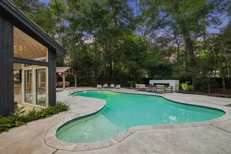 2411 Oakbank Drive Kingwood TX 77339