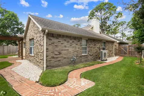 1306 Teal Glen Court Houston TX 77062