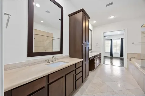 1104 Thompson Street Houston TX 77007