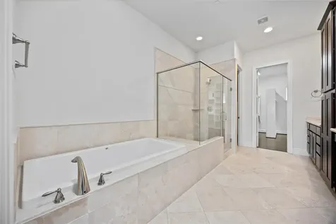 1104 Thompson Street Houston TX 77007