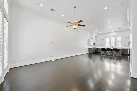 1104 Thompson Street Houston TX 77007