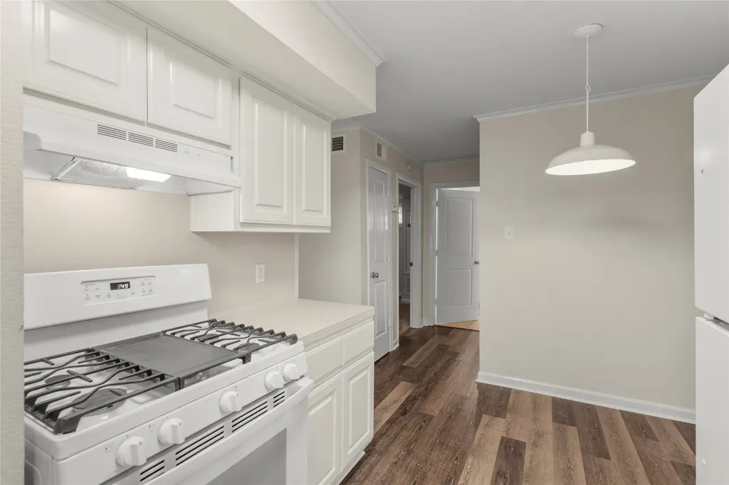 102 Strand Street 19 Galveston TX 77550