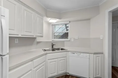 102 Strand Street 19 Galveston TX 77550