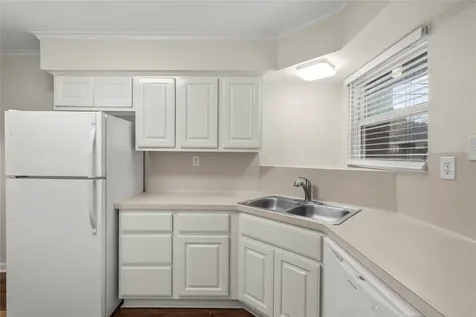 102 Strand Street 19 Galveston TX 77550