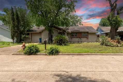 1938 Barnsley Lane Houston TX 77088
