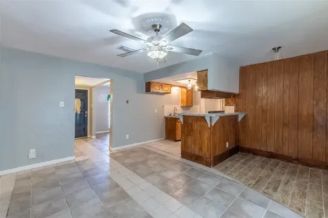1938 Barnsley Lane Houston TX 77088