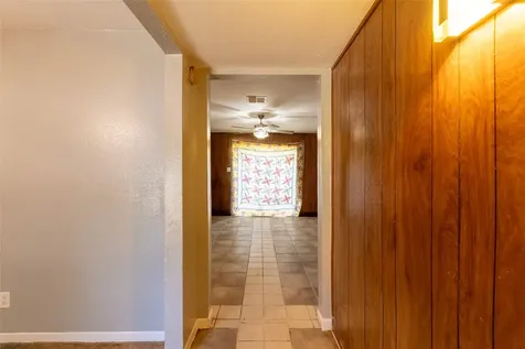 1938 Barnsley Lane Houston TX 77088