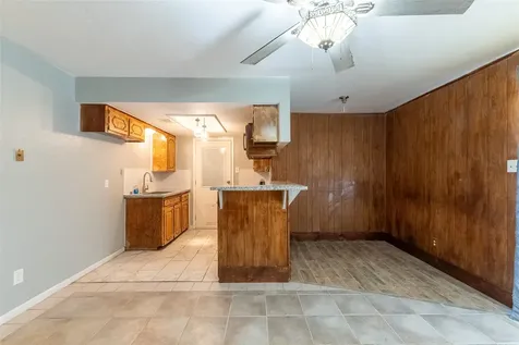 1938 Barnsley Lane Houston TX 77088