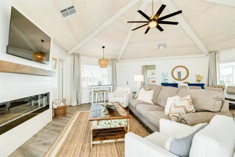 4230 Pirates Drive Galveston TX 77554