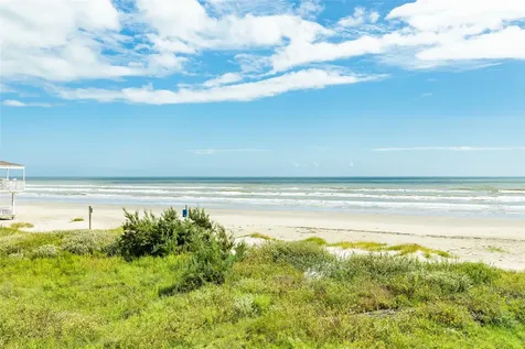 4230 Pirates Drive Galveston TX 77554