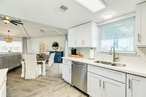 4230 Pirates Drive Galveston TX 77554