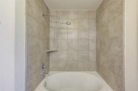 8335 Hawthorn Valley Lane Houston TX 77095