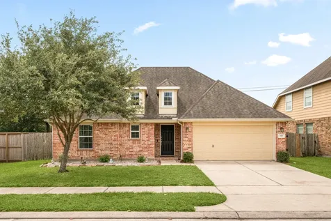 195 Midtown Park Drive Alvin TX 77511