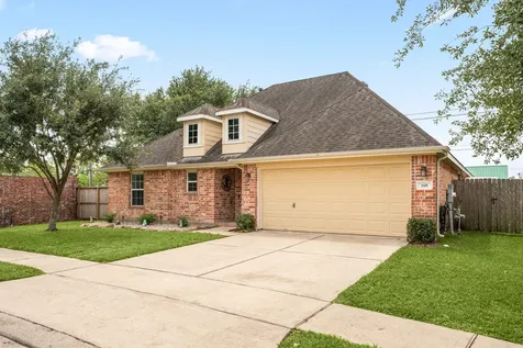 195 Midtown Park Drive Alvin TX 77511