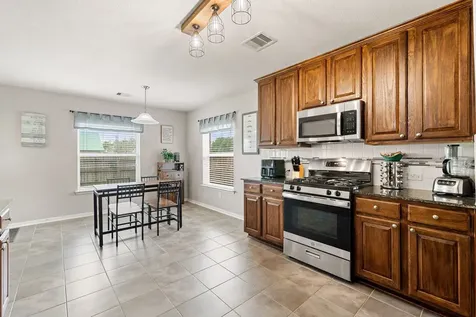 195 Midtown Park Drive Alvin TX 77511