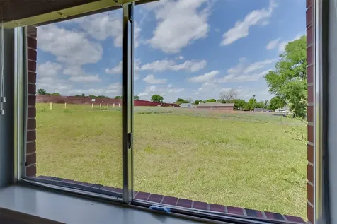 855 Lake View Drive Montgomery TX 77356