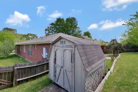 855 Lake View Drive Montgomery TX 77356
