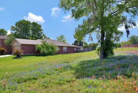 855 Lake View Drive Montgomery TX 77356