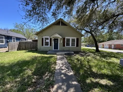 400 N Stevenson Street Eagle Lake TX 77434
