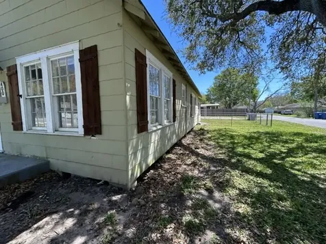 400 N Stevenson Street Eagle Lake TX 77434