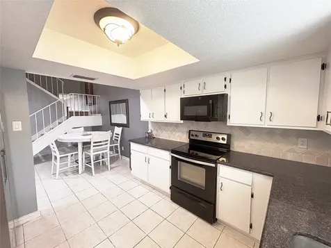 5005 Georgi Lane 204 Houston TX 77092