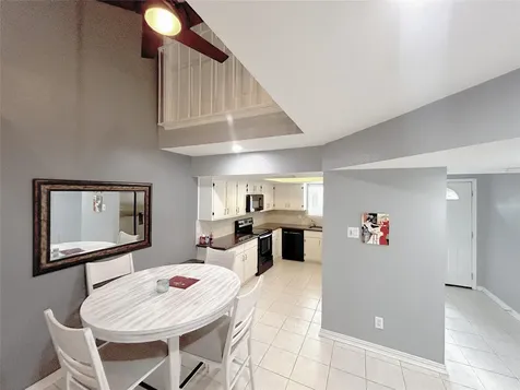 5005 Georgi Lane 204 Houston TX 77092